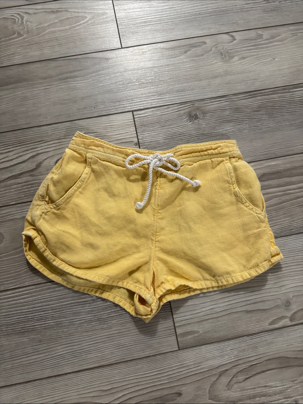 O'Neill Yellow Drawstring Girls' Casual Shorts